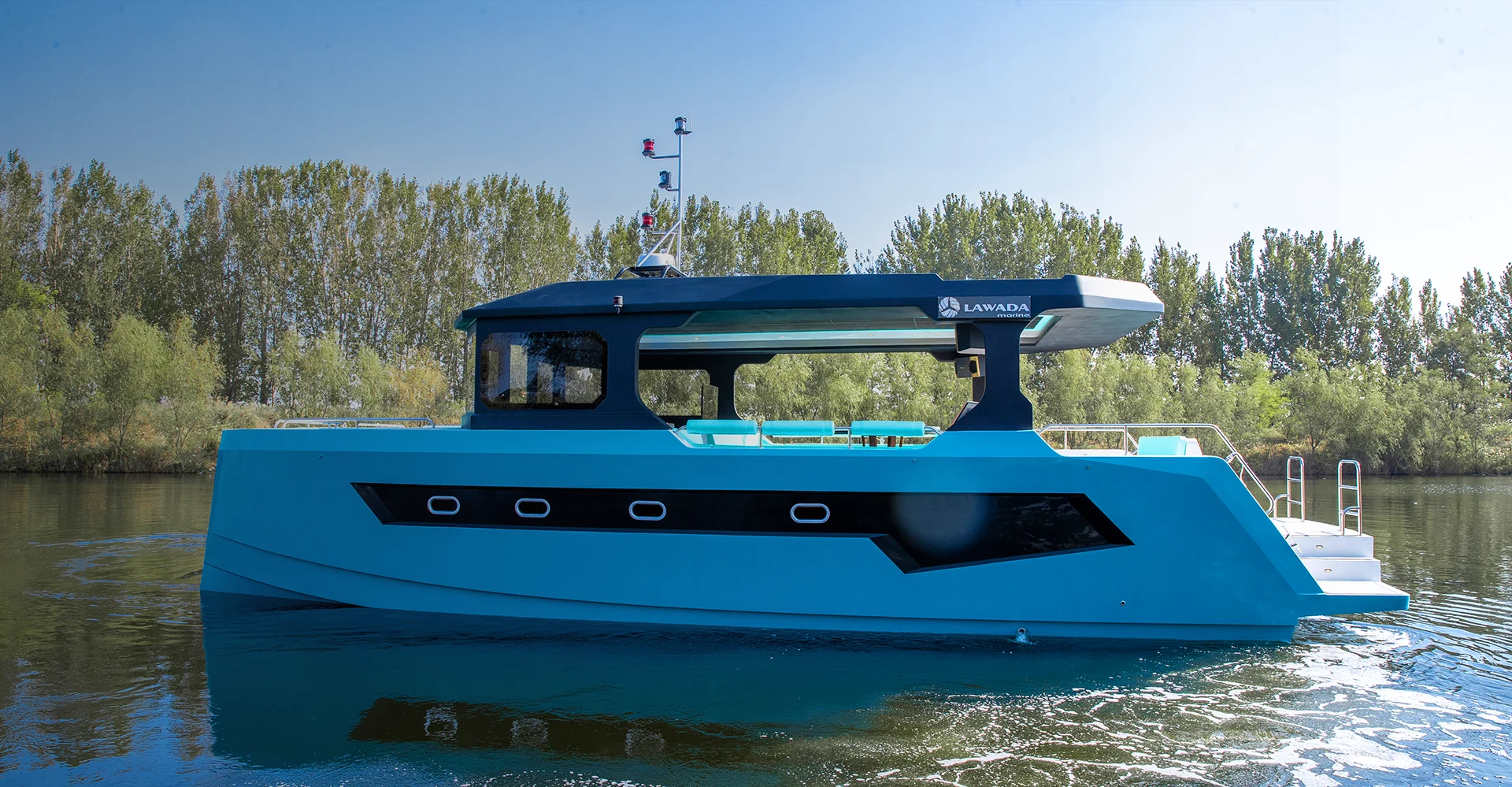 Supplier Yacht Komersial