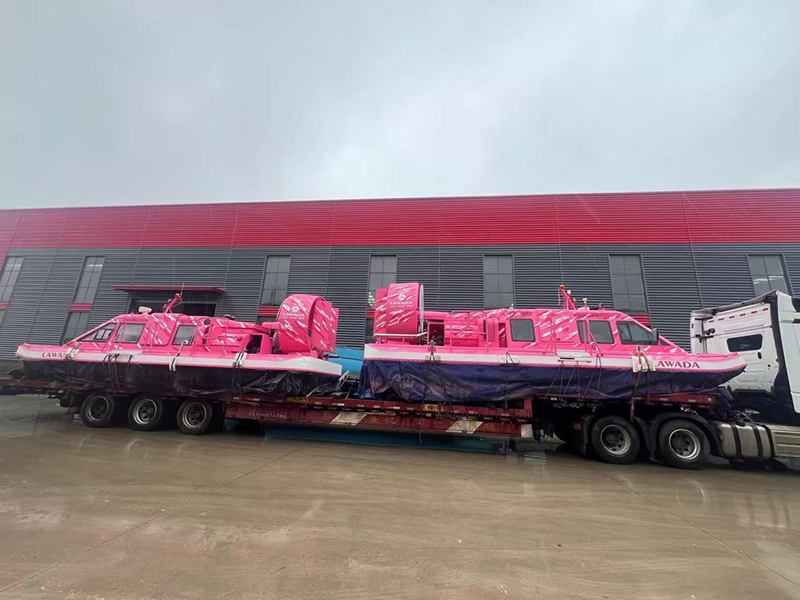 Lawana® wis ngirim rong hovercrafts sing fungsional, nambah pengalaman lan efisiensi operasional ing wilayah sing apik.