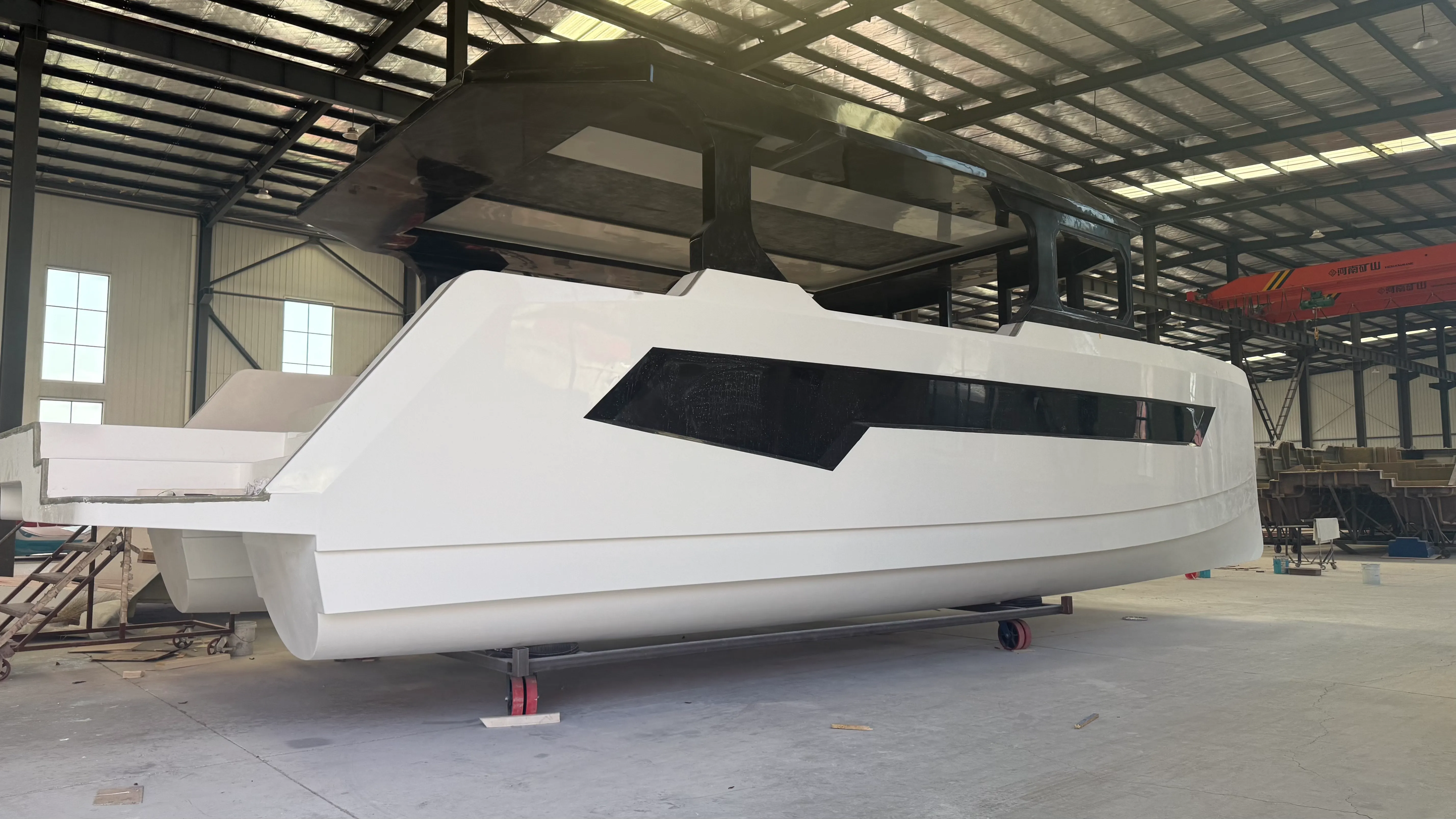 Carane Apa Lambung Fiberglass Kapal Diprodhuksi