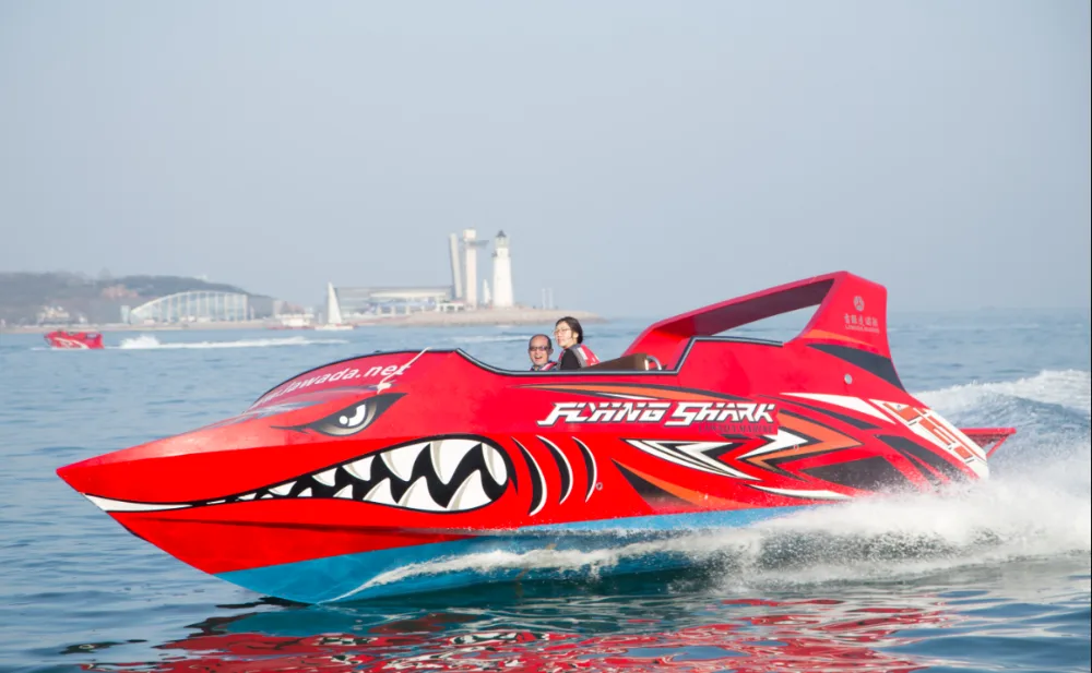 Apa kekuwatan unik sing diduweni jet boat tinimbang kapal kacepetan biasa